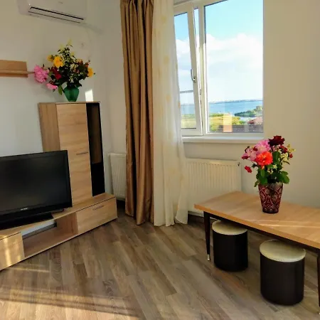 Apartament Hanul Piratilor Apartment *